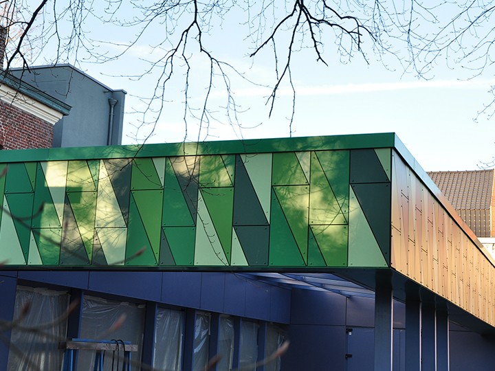 Pose de bardage composite trespa – étanchéité végétalisée – Haubourdin, Nord