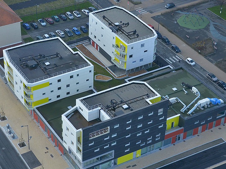 Pose de bardage composite trespa et imitation pierre – Dunkerque, Nord