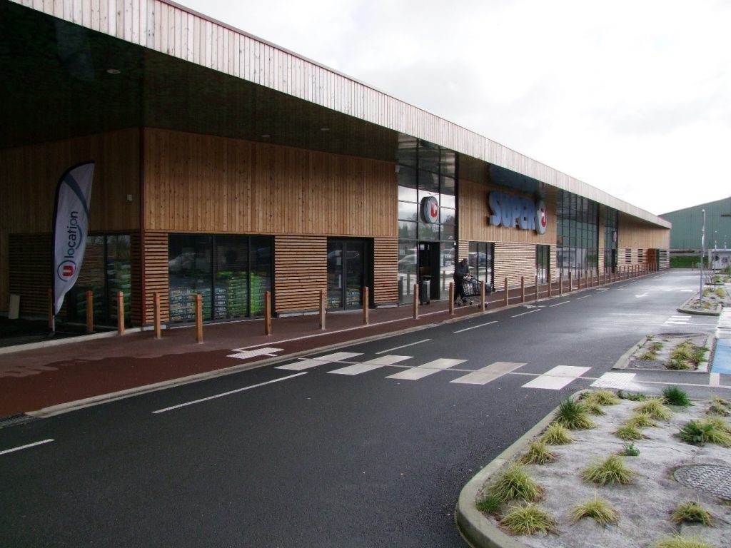 Façade Vitrée – Menuiserie Aluminium – Construction d&rsquo;un SUPER U