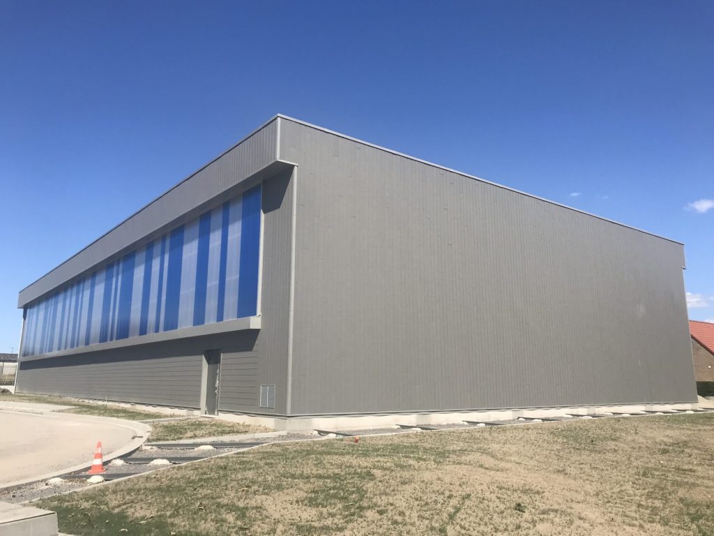 Bardage Fibre ciment – Bardage Polycarbonnate – Construction d&rsquo;une salle des sports