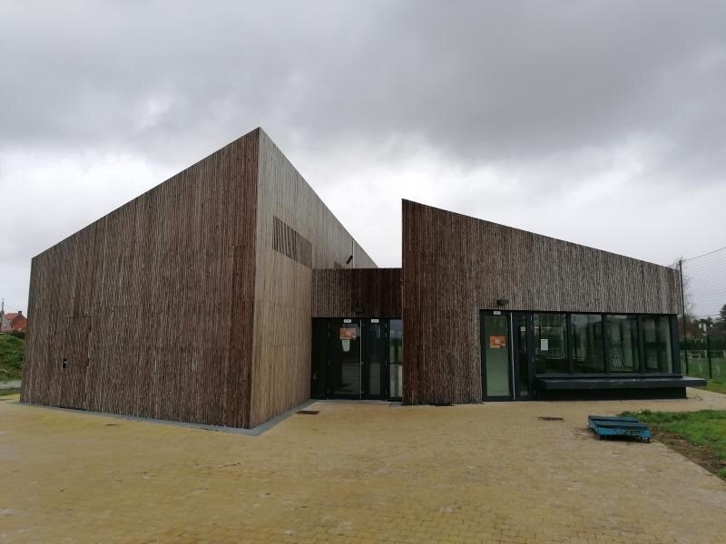 Bardage Bois – Étanchéité PVC – Réalisation d&rsquo;un Club House