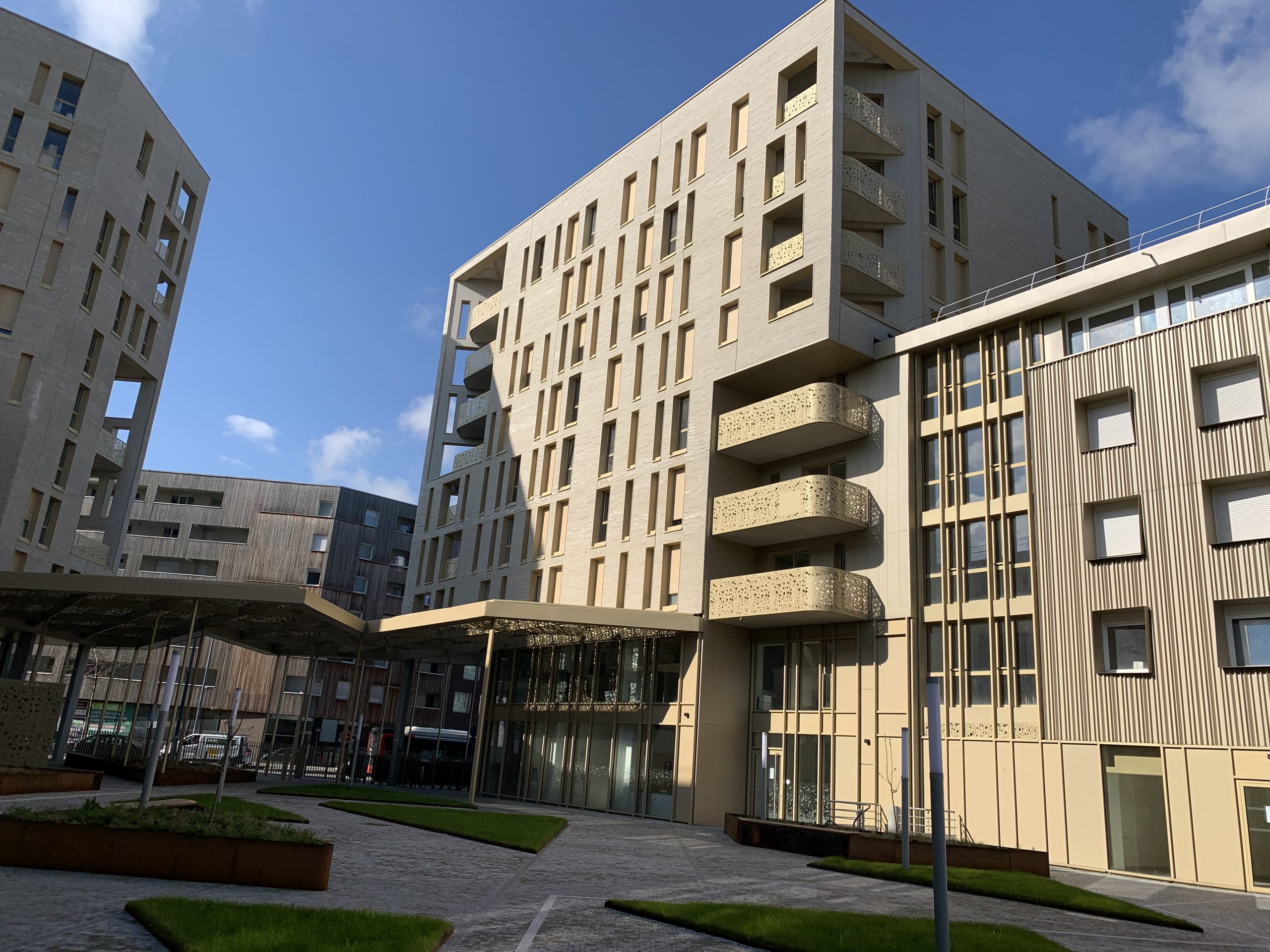 Façade vitrée – menuiserie aluminium – Ilot Cordonnier Partenord Lille